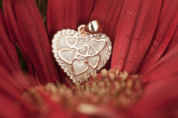DARCEY - HEART PENDANT