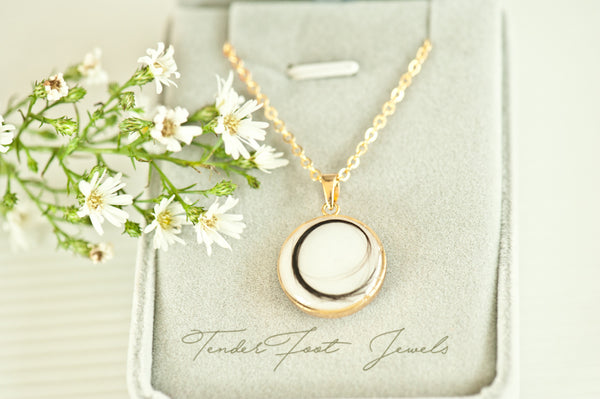 EILEEN - DOUBLE SIDED PENDANT