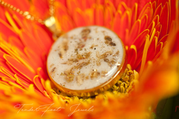 EILEEN - DOUBLE SIDED PENDANT