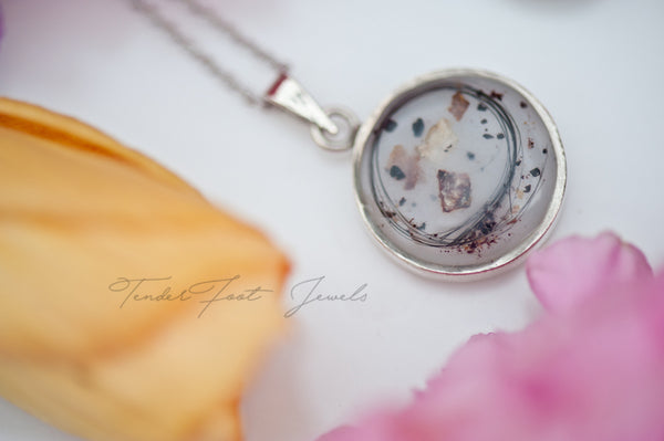 EILEEN - DOUBLE SIDED PENDANT