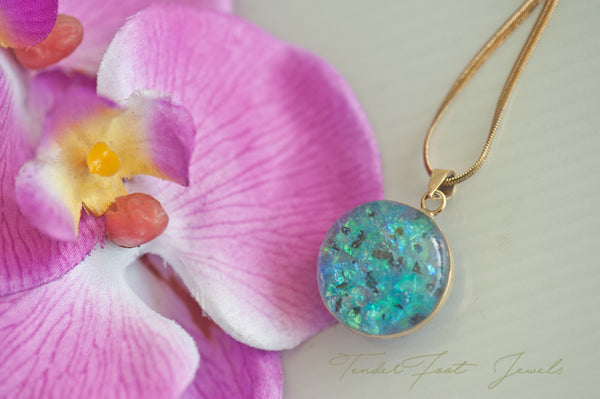 EILEEN - DOUBLE SIDED PENDANT