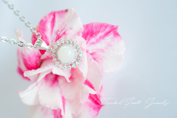 ELIZABETH - CORONATION PEARL PENDANT