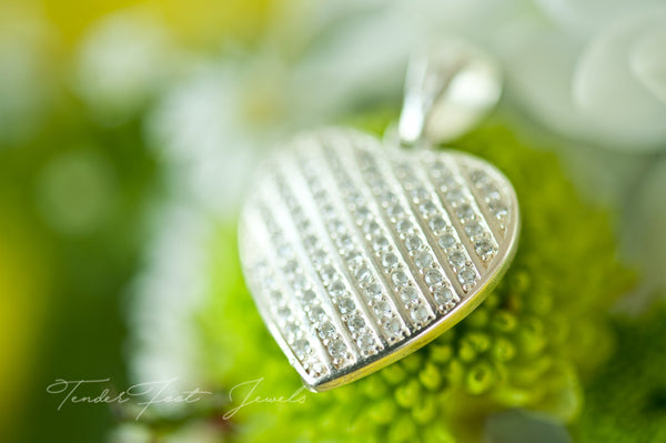 ELSA - HEART PENDANT