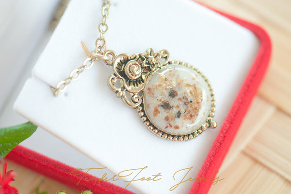 ESTHER - CLASSIC PENDANT