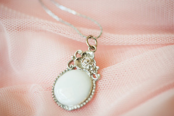 ESTHER - CLASSIC PENDANT