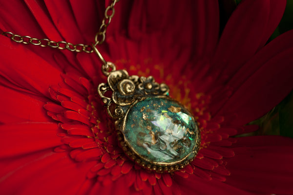 ESTHER - CLASSIC PENDANT