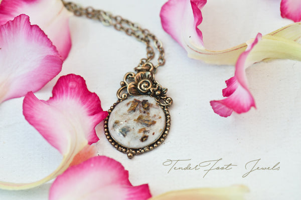 ESTHER - CLASSIC PENDANT