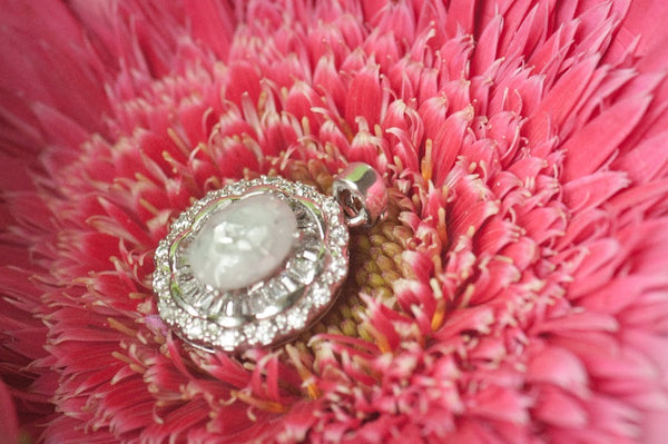 FRIDA - OVAL PENDANT