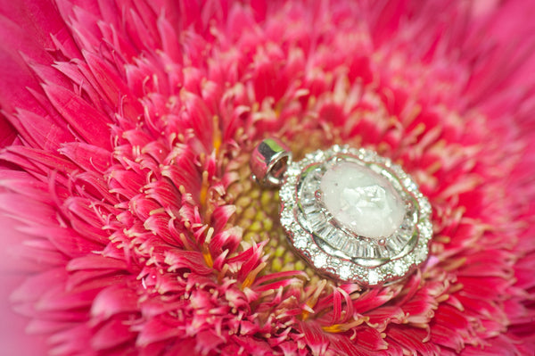 FRIDA - OVAL PENDANT