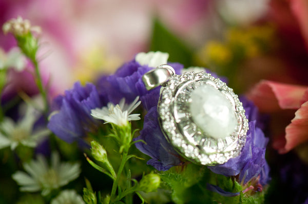 FRIDA - OVAL PENDANT