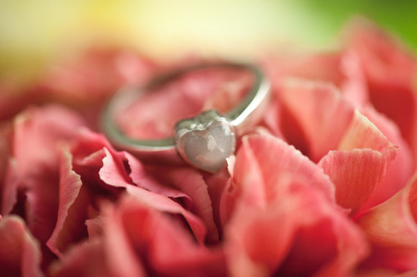 HEATHER - DAINTY HEART RING