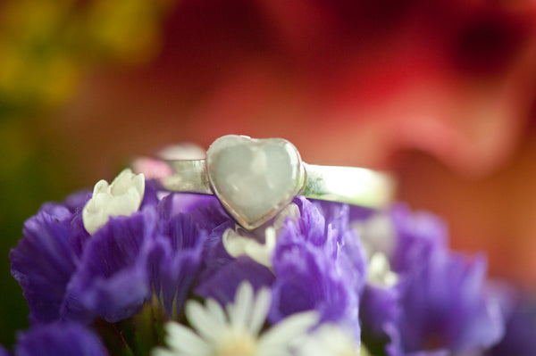 HEATHER - DAINTY HEART RING