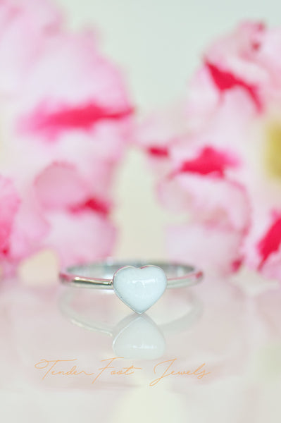 HEATHER - DAINTY HEART RING