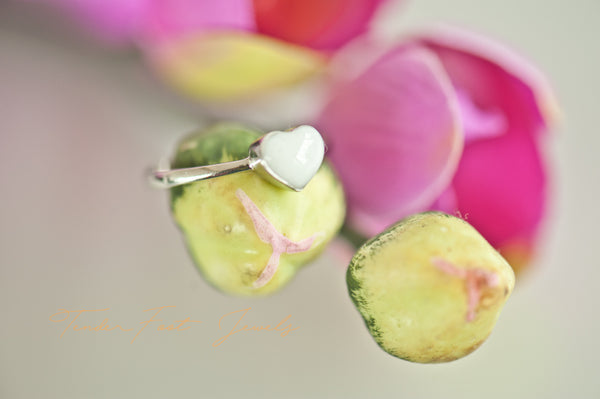 HEATHER - DAINTY HEART RING