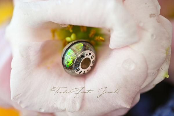 HELEN - PETITE CHARM BEAD