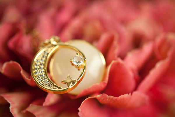 HERMINA - MOON DROP PENDANT