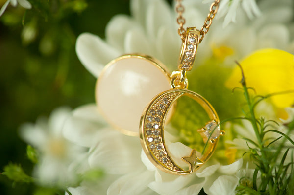 HERMINA - MOON DROP PENDANT