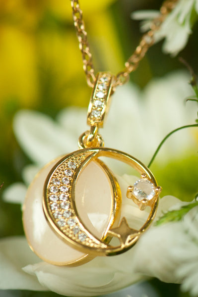 HERMINA - MOON DROP PENDANT