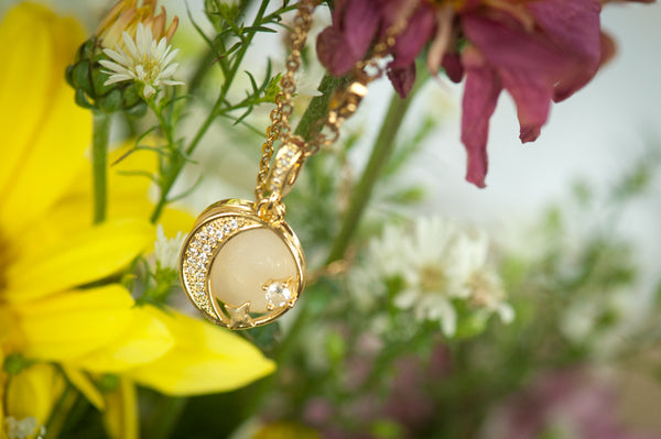 HERMINA - MOON DROP PENDANT