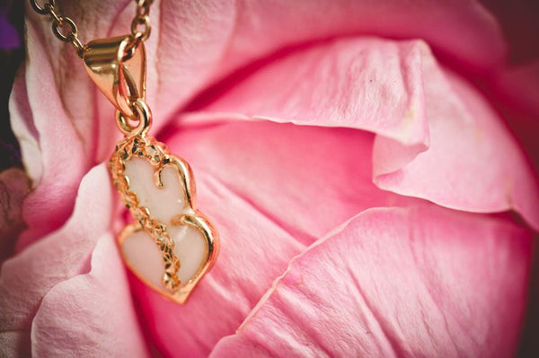 HOLLY - HEARTS PENDANT