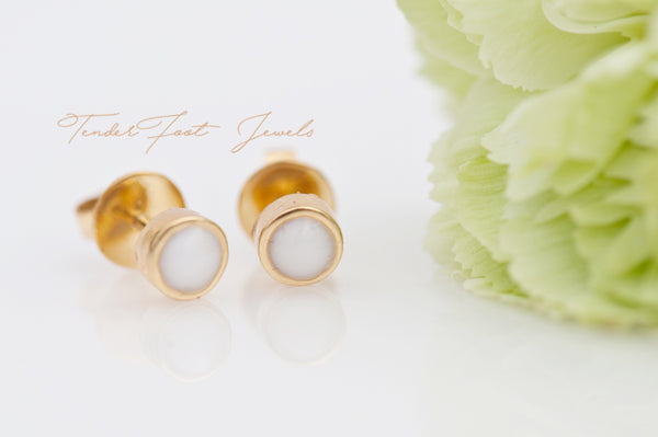 IMELDA AND LILY - MOTHER AND CHILD STUD EARRING