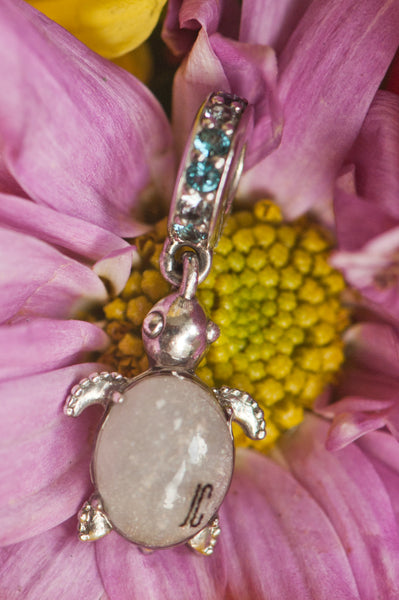 JAN - SEA TURTLE DANGLE CHARM