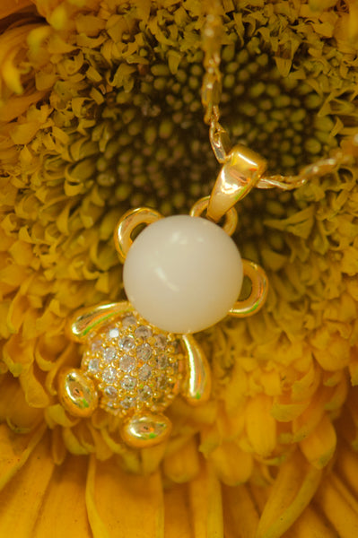 JUDITA - BEAR PEARL PENDANT