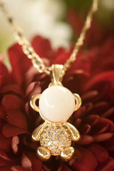 JUDITA - BEAR PEARL PENDANT