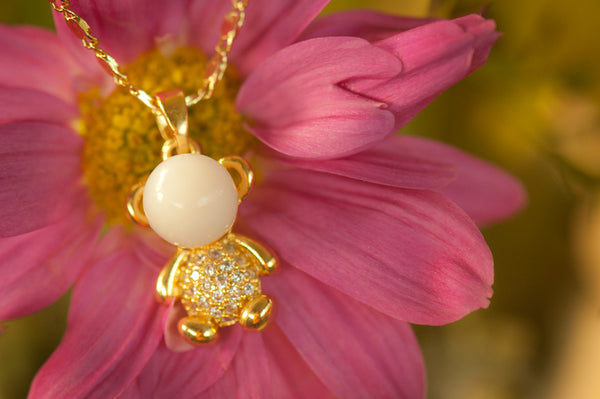 JUDITA - BEAR PEARL PENDANT