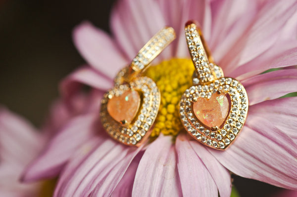 JULES - DANGLING HEART EARRING