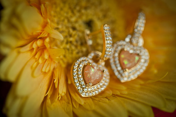 JULES - DANGLING HEART EARRING