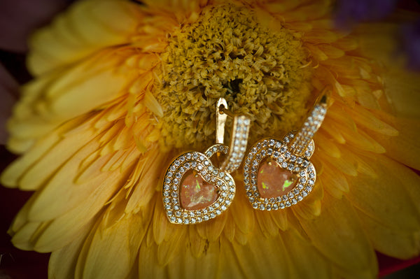 JULES - DANGLING HEART EARRING