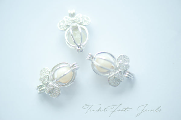JULIET - RIBBON PEARL LOCKET PENDANT