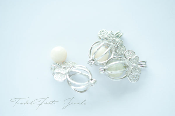 JULIET - RIBBON PEARL LOCKET PENDANT