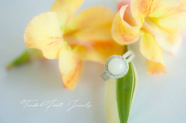 KATRINE - HALO PEARL RING