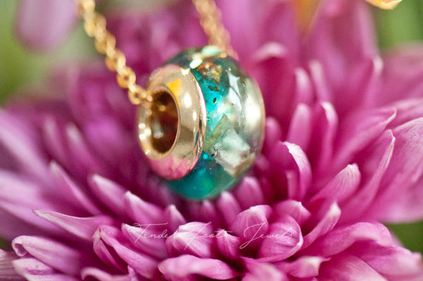 RAQUEL JOAN for LIEZEL - SLIM BEAD CHARM