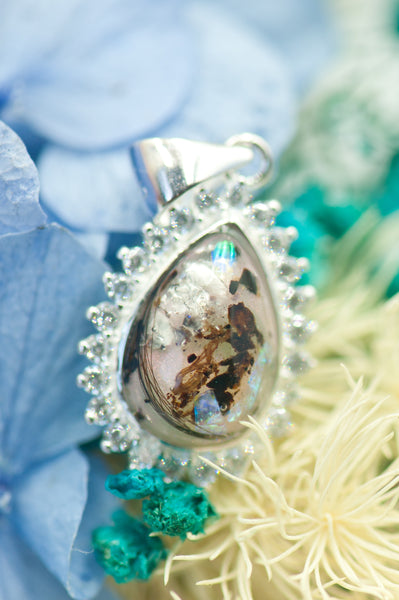 LOU - TEAR DROP PENDANT