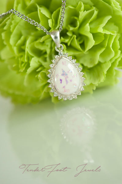 LOU - TEAR DROP PENDANT
