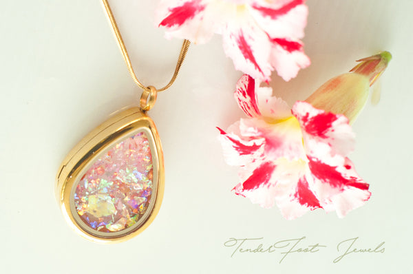 PAMELA - PEAR MEMORY GLASS LOCKET