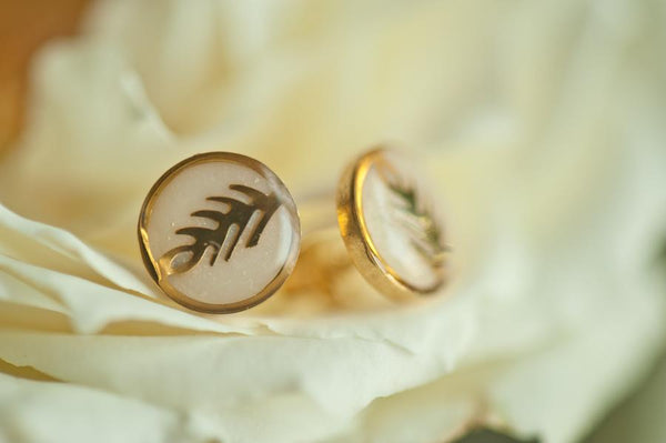 PRIYA - LEAF EARRING