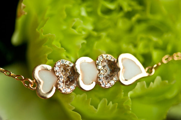 QUENCEY - HEART PENDANT