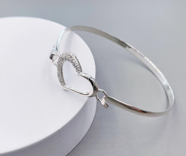 QUITERIA - Heart Bangle