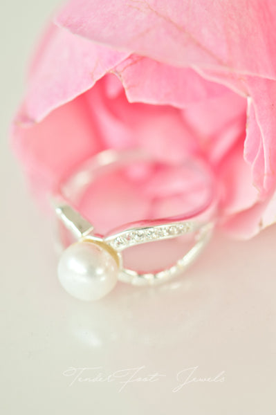REGINA - PEARL RING