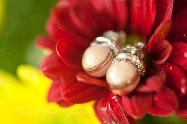 RIZALINA - STUD PEARL EARRING