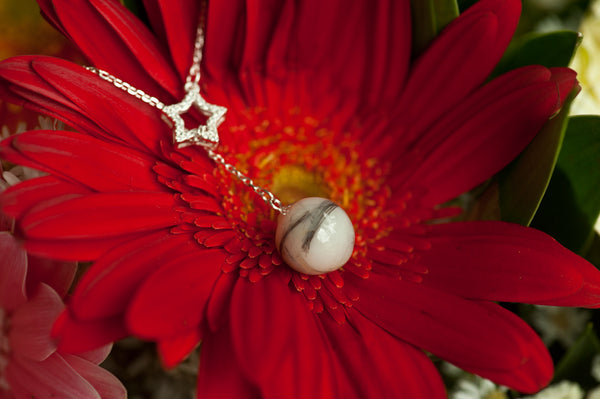 RIZA - STAR AND PEARL PENDANT