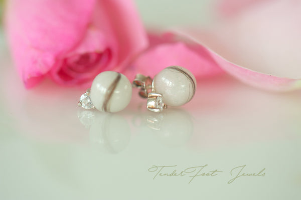 ROSE - STUD PEARL EARRING