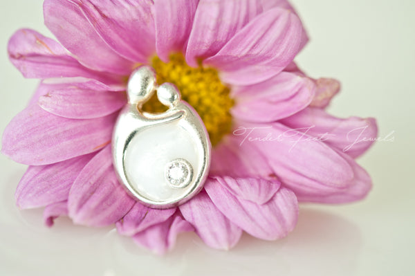 ZAMORAH - MOM AND CHILD PENDANT