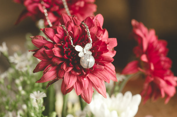 BEATA - BUTTERFLY PEARL PENDANT