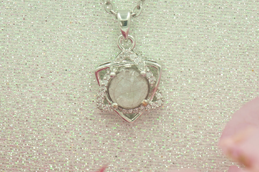 MYRNA - OVAL PENDANT