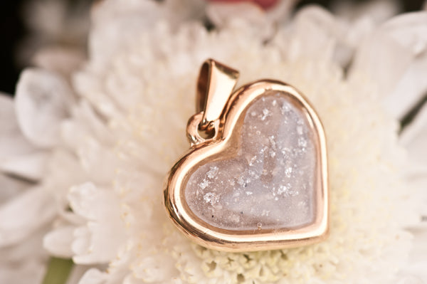 BEVERLY - DOUBLE SIDED HEART PENDANT